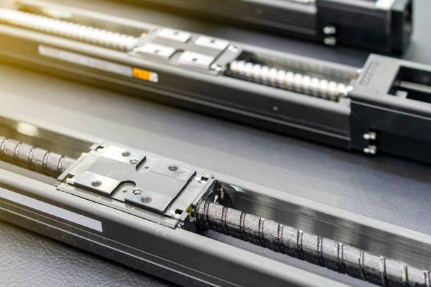 Roller Linear Guideway System for Heavy-Duty CNC Machining